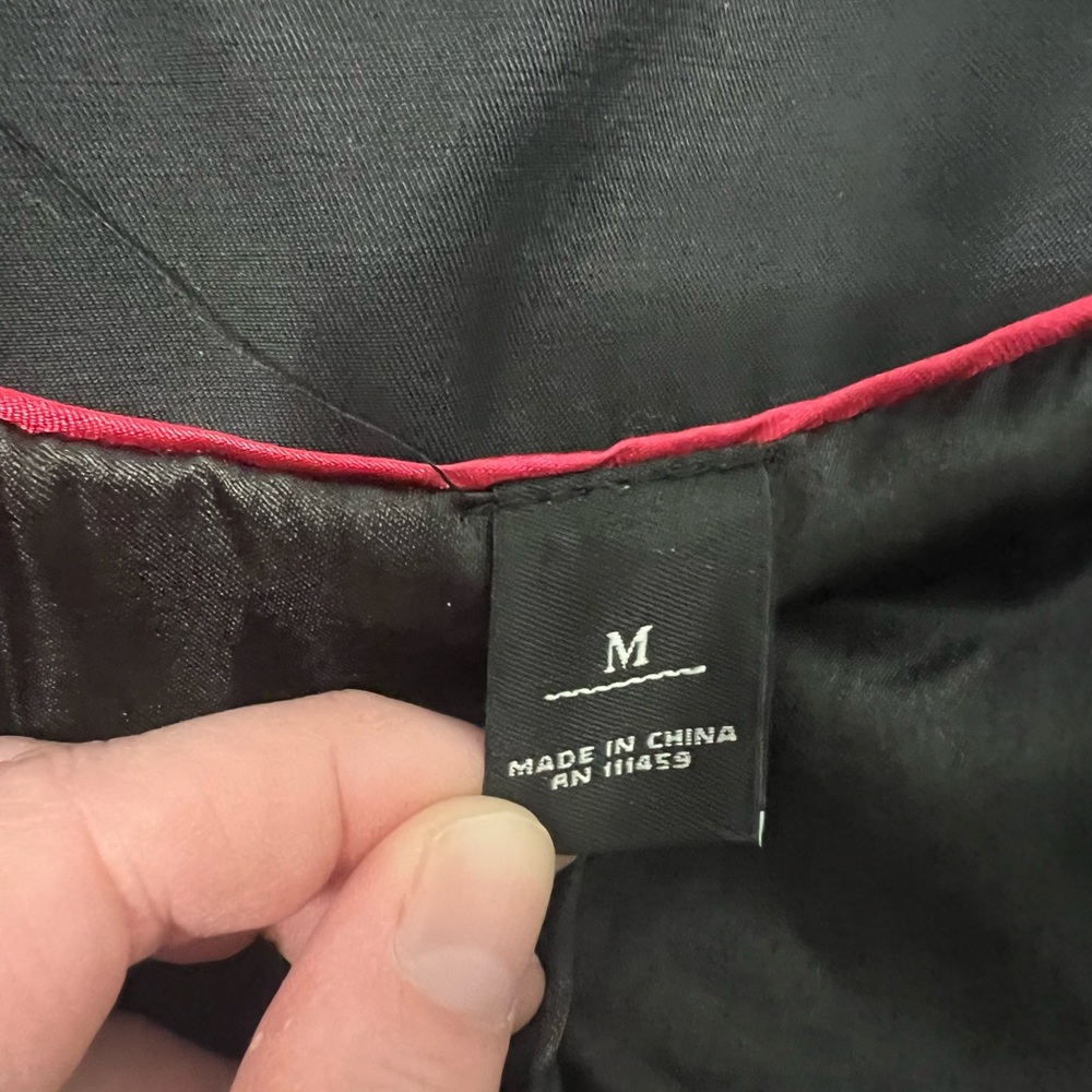 White House Black Market trench coat - Picture 5 of 5